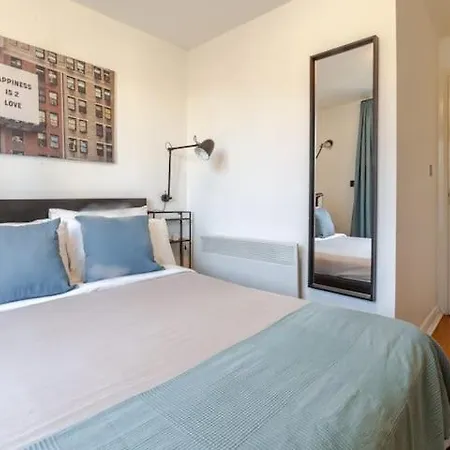 Stylish And Private In Central Dublín