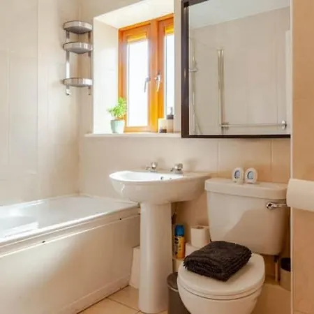 Stylish And Private In Central Dublín